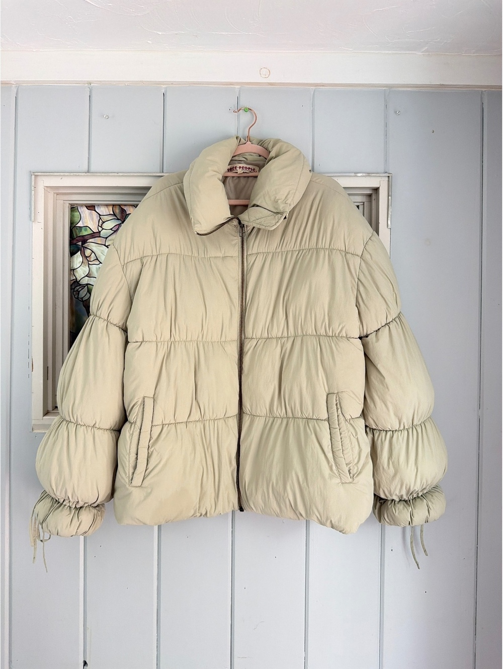 Free People Beige Puffer Jacket size Medium